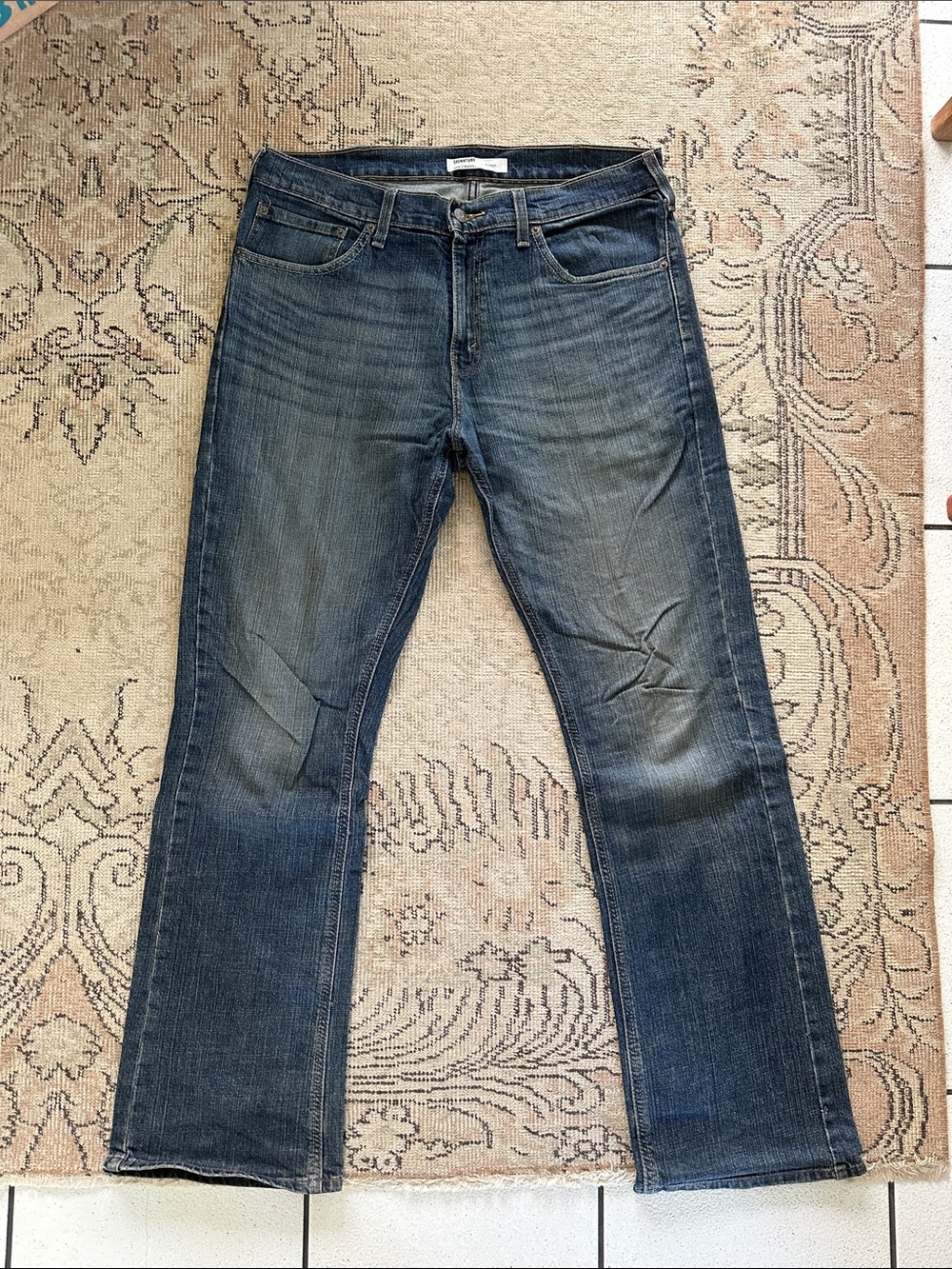 Levi’s Signature Bootcut
